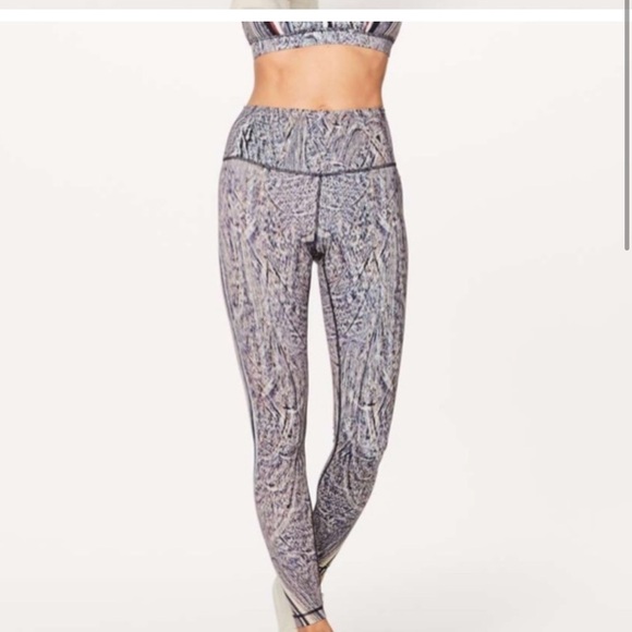 Lululemon wunder under high rise. A11 - Picture 1 of 6